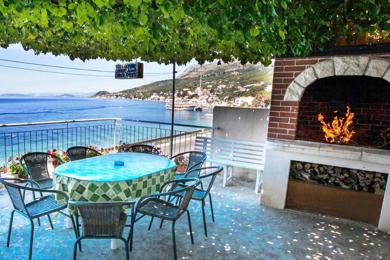 Seaside Apartment Blue Dugi Rat Dış mekan fotoğraf