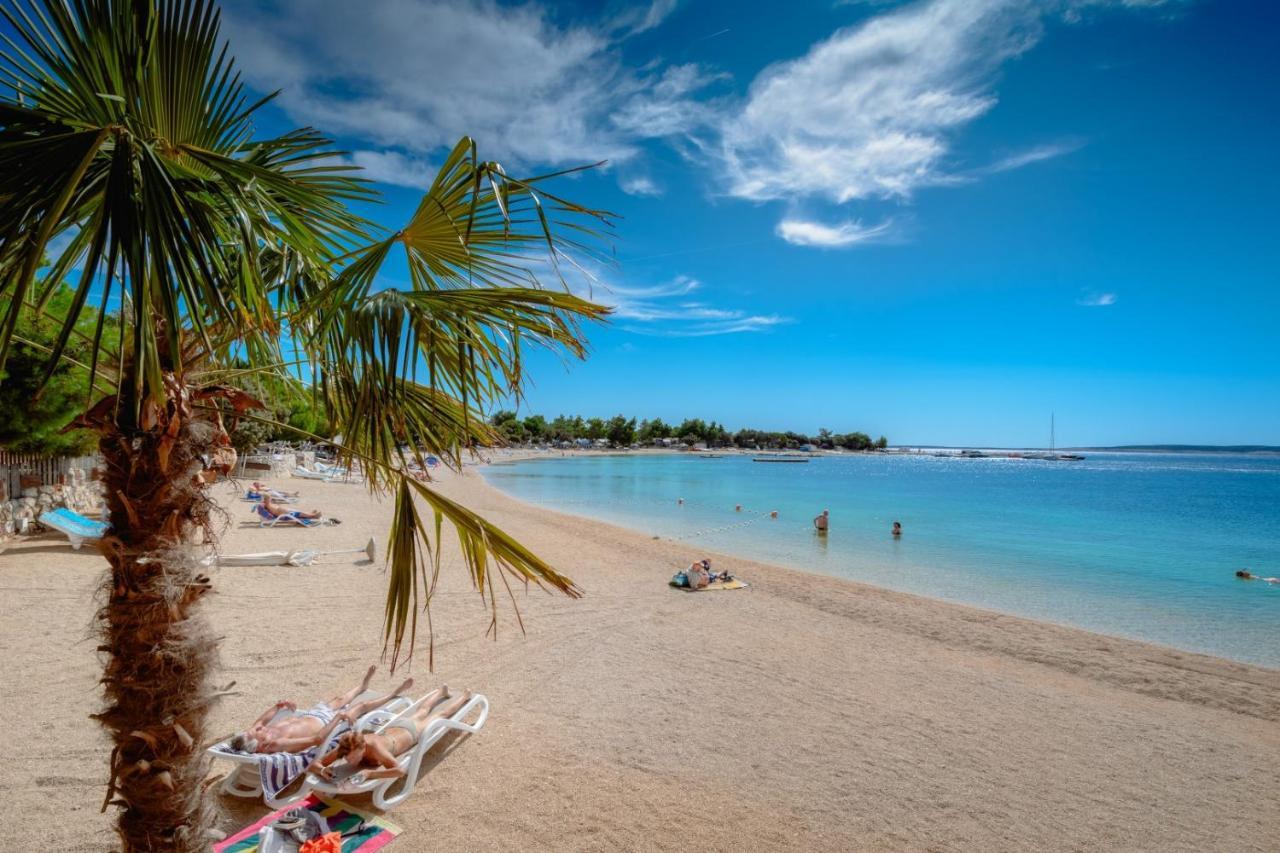 Seaside Apartment Blue Dugi Rat Dış mekan fotoğraf
